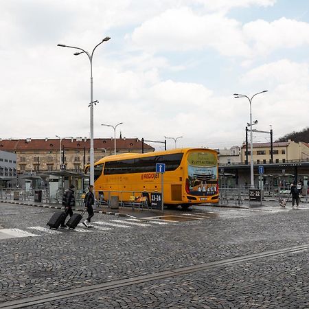 Stay2Gether Beige Nest - Metro Florenc Prague Luaran gambar